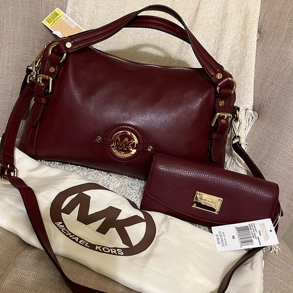 MK leather wallet - Picture 7 of 7